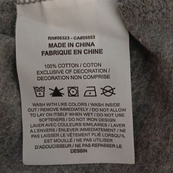 Nike Sportswear Patchwork Logo Gray Long Sleeve Crewneck T-shirt - Picture 6 of 6